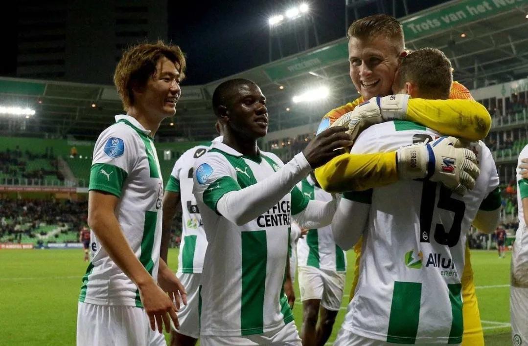 再把球送到 再把球送到