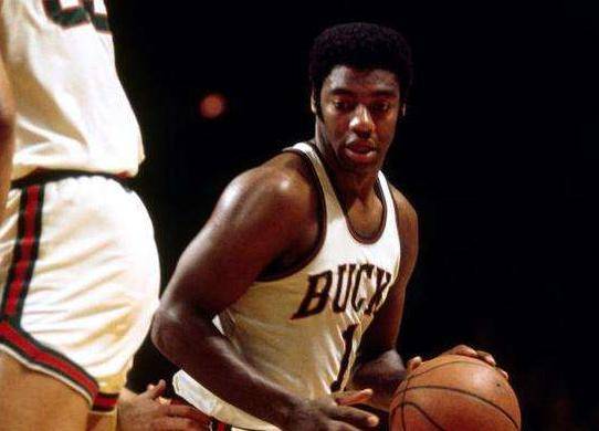 塑球员对冲 塑球员对冲